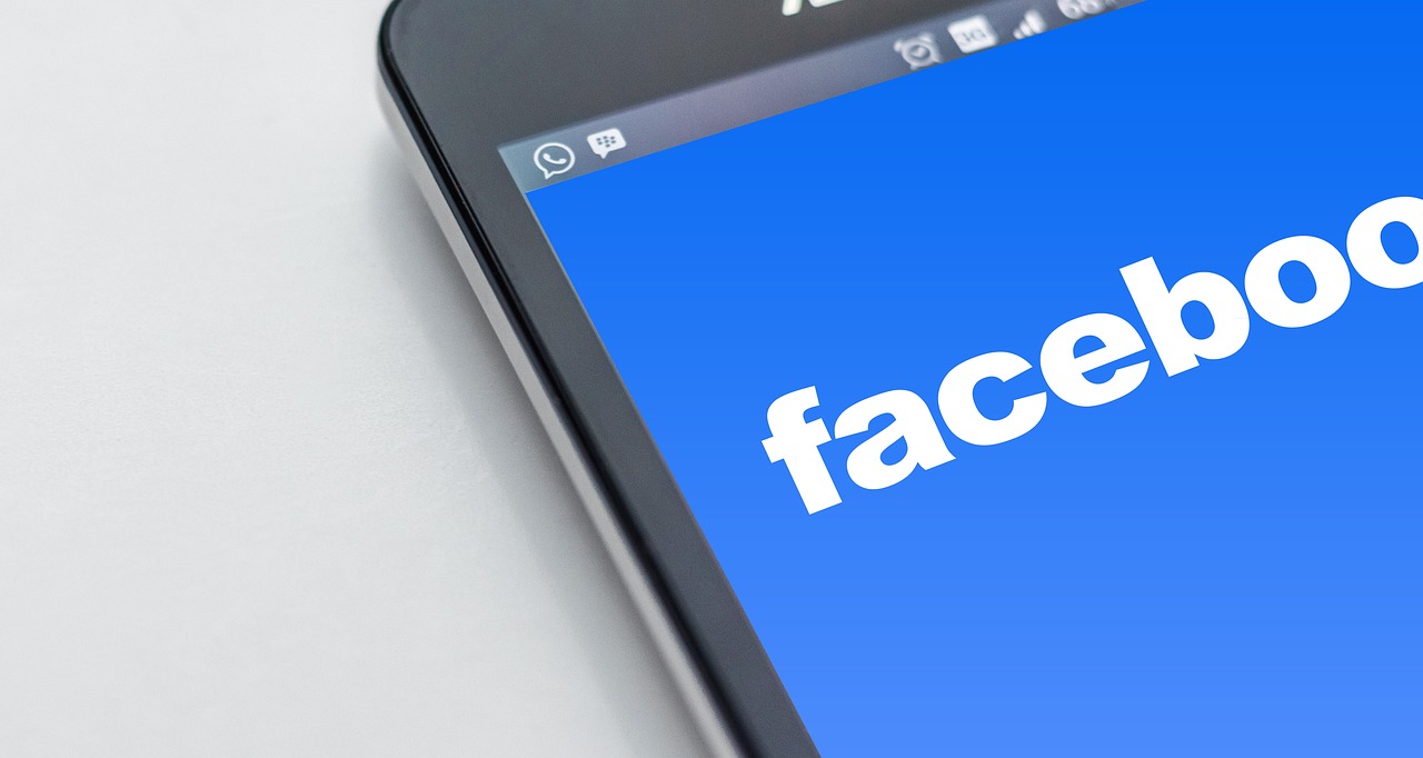 Facebook: Sammeln und Verwerten von Daten aus Drittquellen ist missbräuchlich
